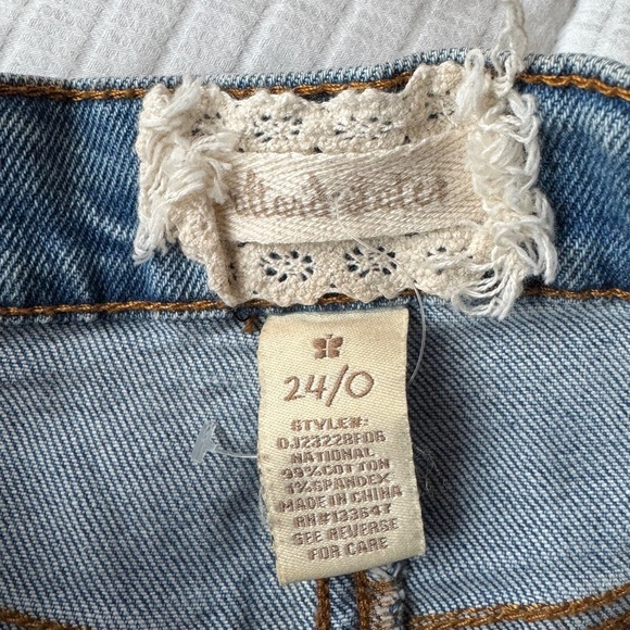 Altar’s State light wash distressed jeans - Picture 7 of 7